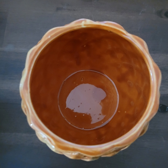 Pineapple Candy or Trinket Dish with Iid - Picture 3 of 6